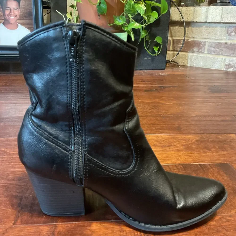 Wild Fable Women's Cordette Fringe Western Bootie Sz 8